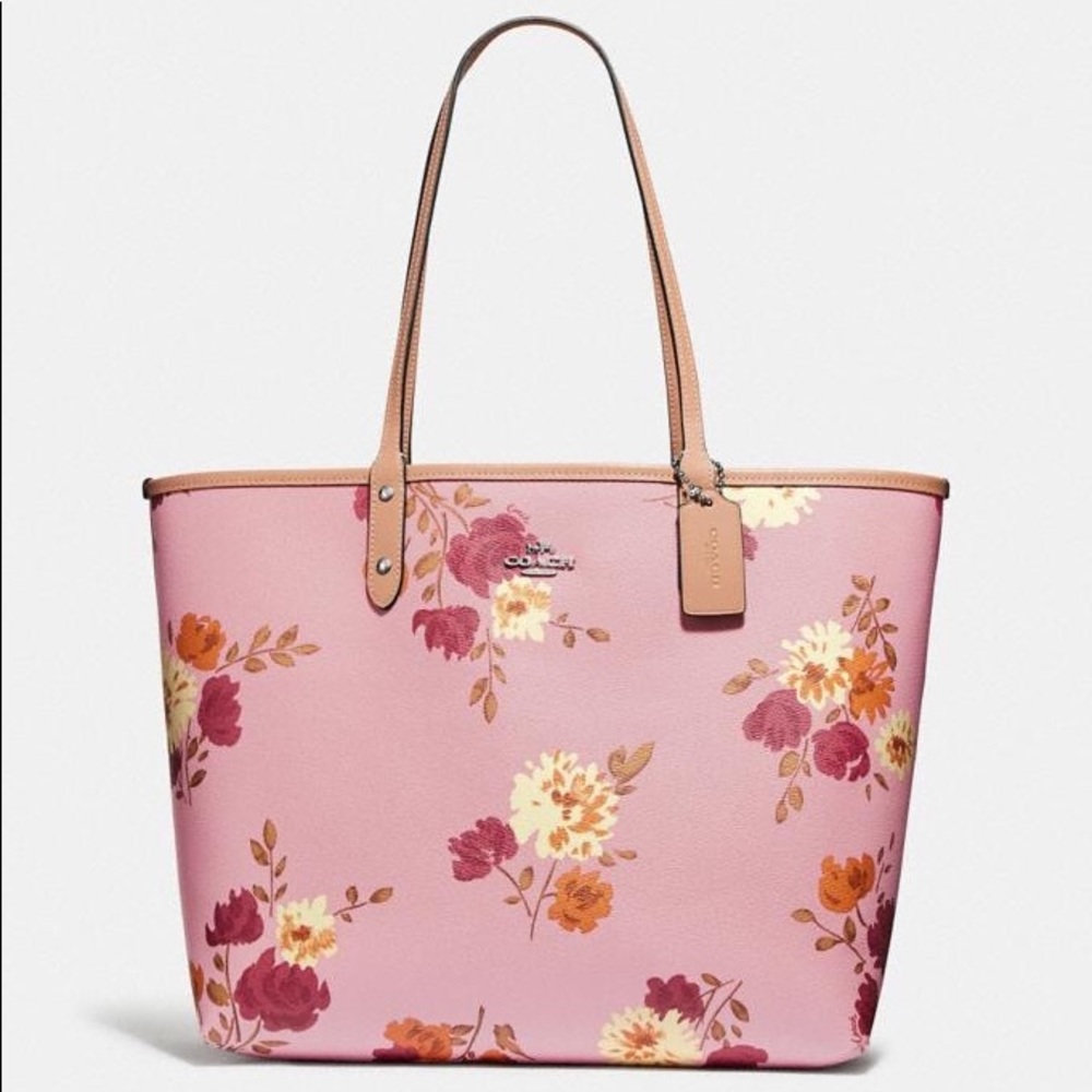 💕NWT! Coach Reversible Pink/Khaki Tote &Wristlet - Picture 1 of 4